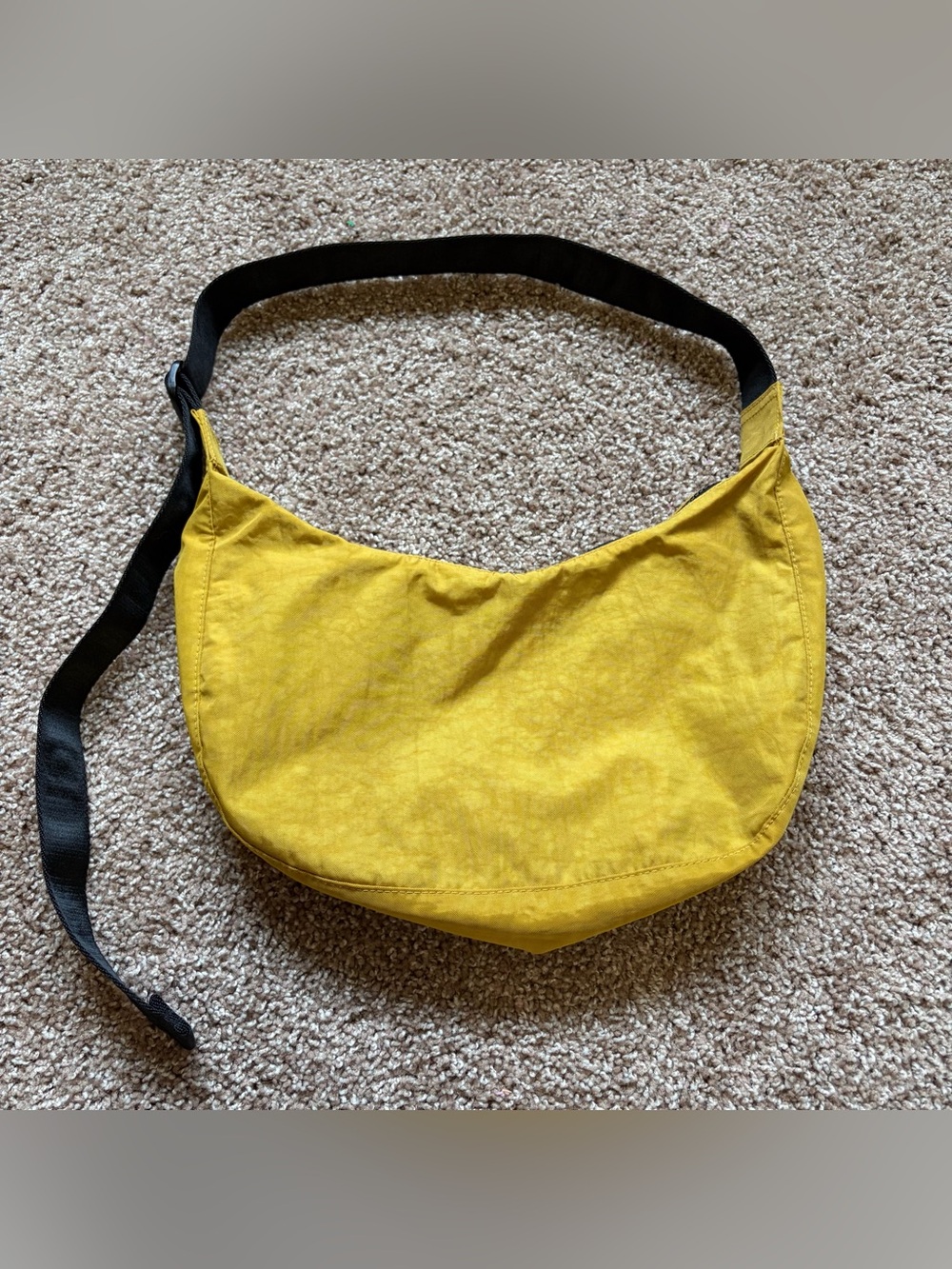 BAGGU medium crescent